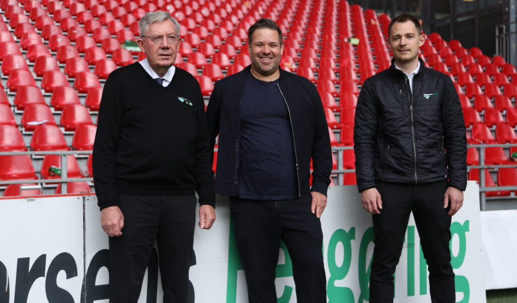 Anders Andersen (ejer og bestyrelsesformand for Anders Andersens Rengøring), Jacob Lauesen (direktør for F.C. København/PSE) og Anders Henning Andersen (direktør hos Anders Andersens Rengøring)